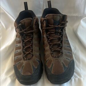 Danner boots, Danner shoes, men’s size 9.5, work boots, work shoes, hiking boots